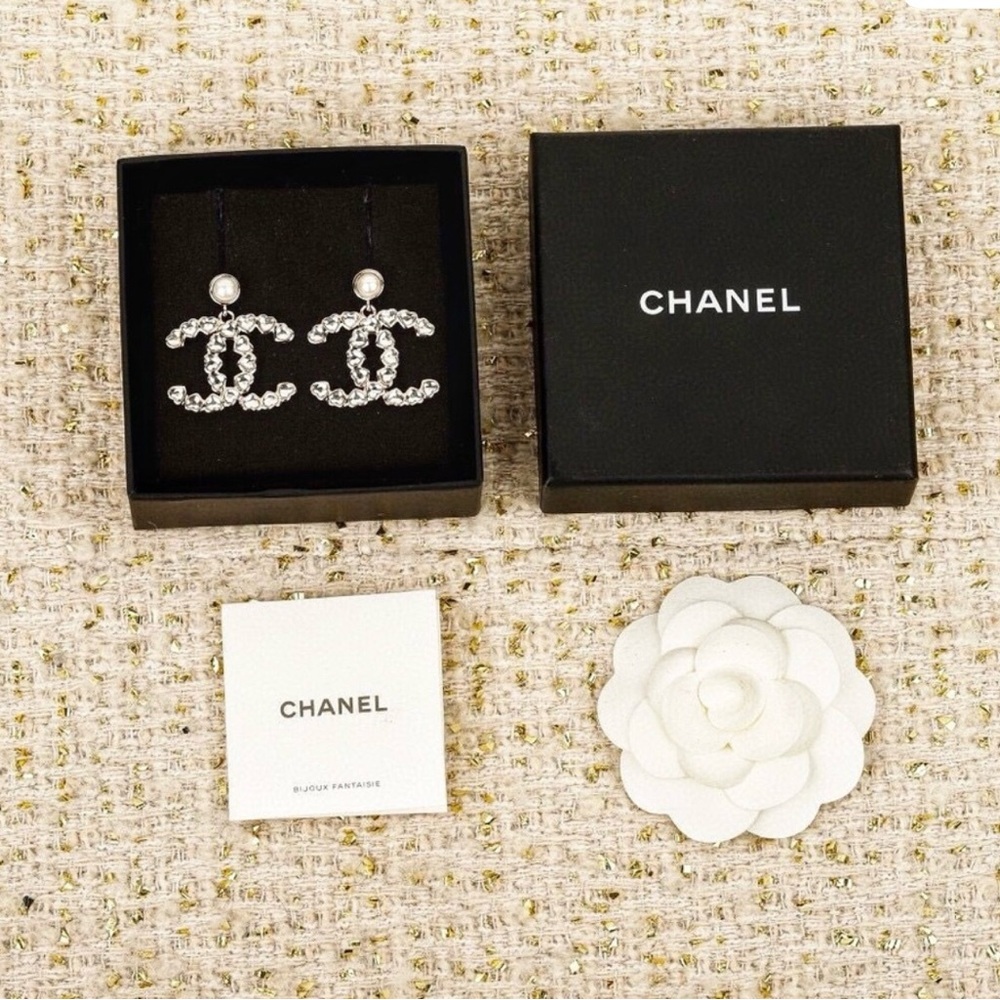 CHANEL Silver and Pearl Logo Earrings